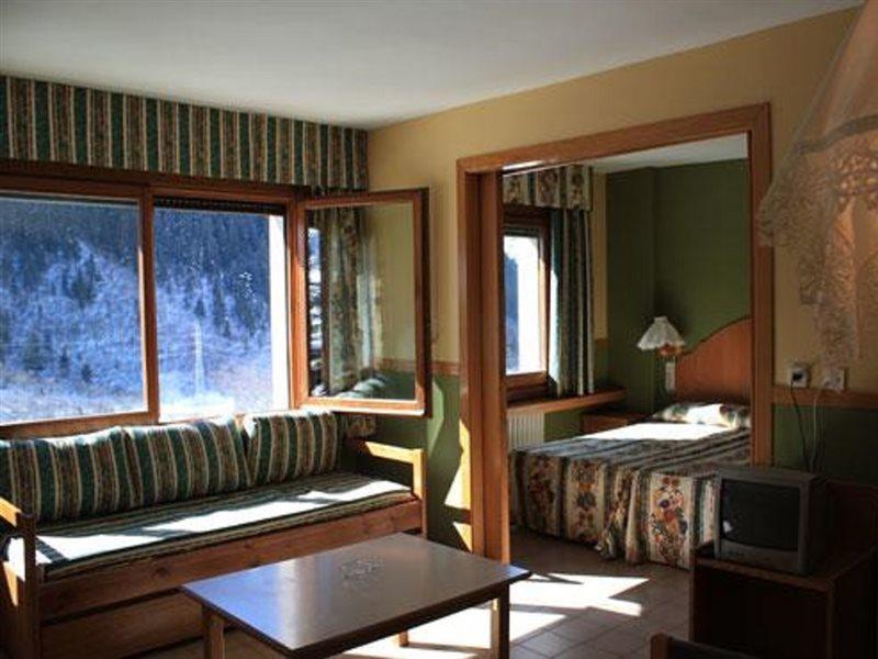 Apartamentos Solneu Baqueira Beret Exterior foto