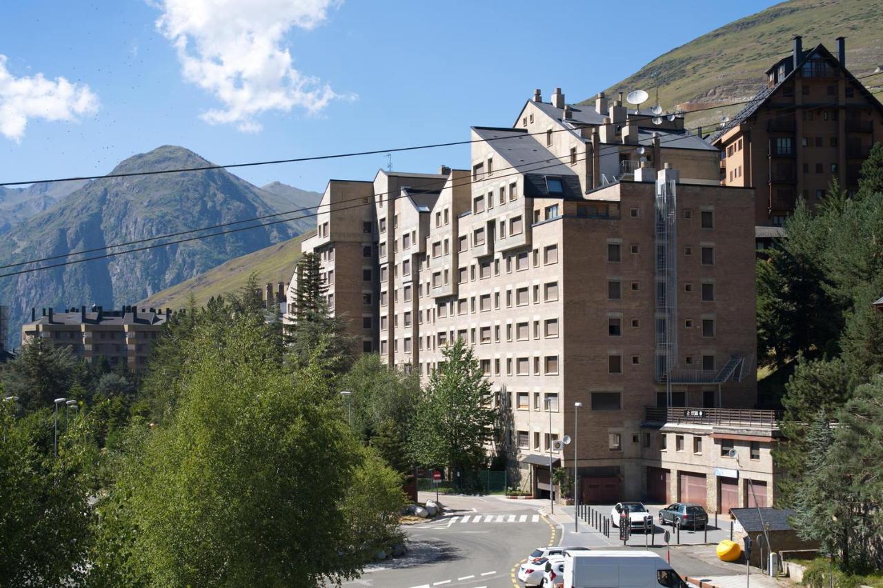 Apartamentos Solneu Baqueira Beret Exterior foto